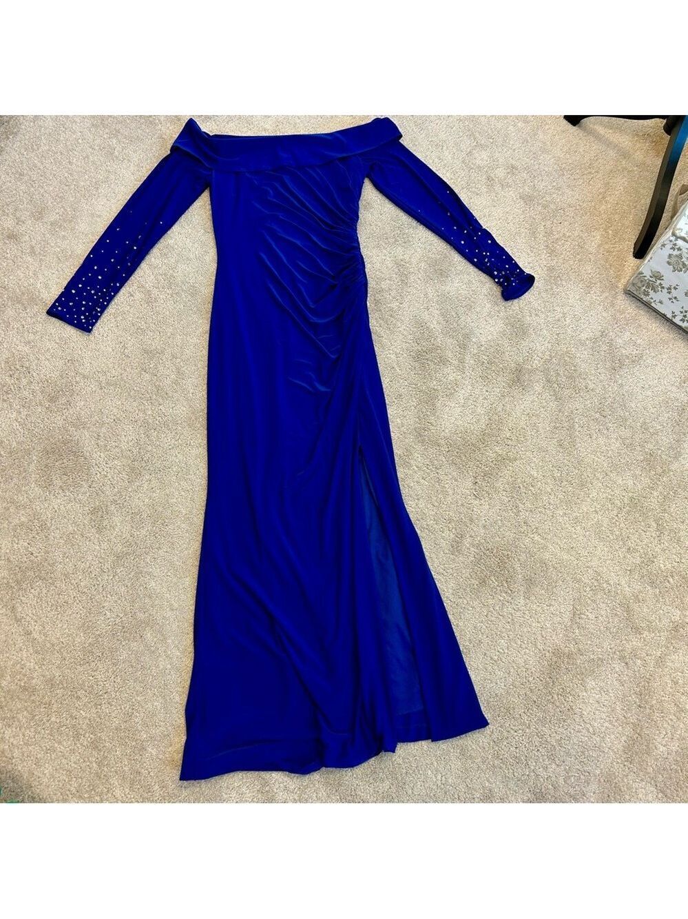 VINCE CAMUTO Cobalt Royal Blue Rhinestone Embellished Off-Shoulder Gown dress 8 - Picture 10 of 17